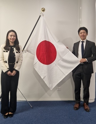 （写真）石橋裕子、谷口亮太