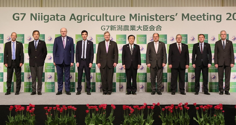 Ｇ7新潟農業大臣会合出席者の記念撮影